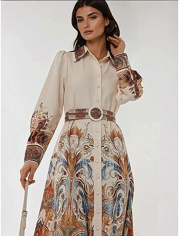 Robe longue imprimée à manches longues avec ceinture