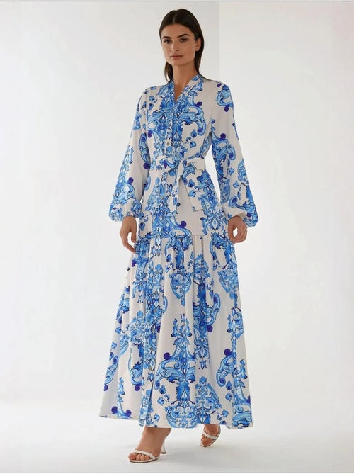 Robe longue imprimée à manches longues avec ceinture - Kiabi Robe longue imprimée à manches longues avec ceinture - Kiabi