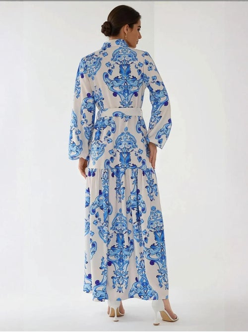 Robe longue imprimée à manches longues avec ceinture - Kiabi Robe longue imprimée à manches longues avec ceinture - Kiabi