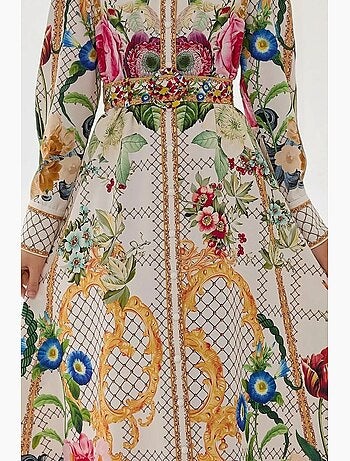 Robe longue imprimée à manches longues avec ceinture hiccup