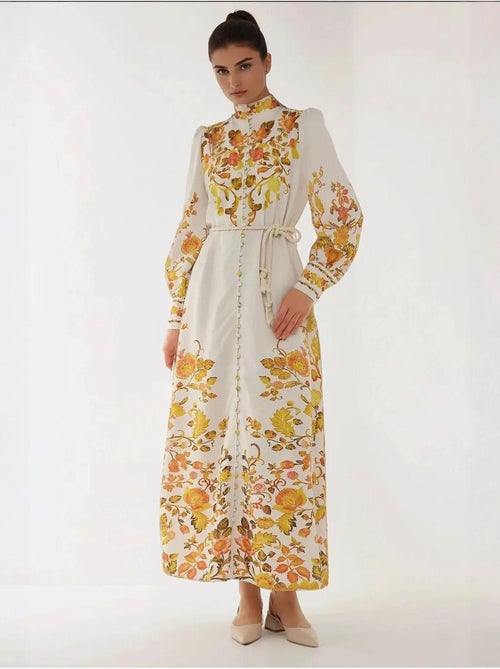 Robe longue imprimée à manches longues avec ceinture - Kiabi Robe longue imprimée à manches longues avec ceinture - Kiabi