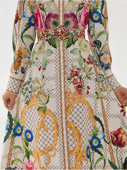 Robe longue imprimée à manches longues avec ceinture - Kiabi Robe longue imprimée à manches longues avec ceinture - Kiabi