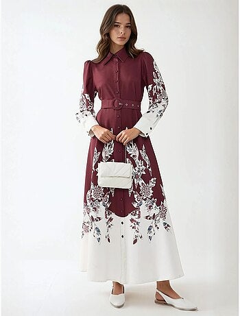 Robe longue imprimée à manches longues avec ceinture