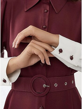 Robe longue imprimée à manches longues avec ceinture