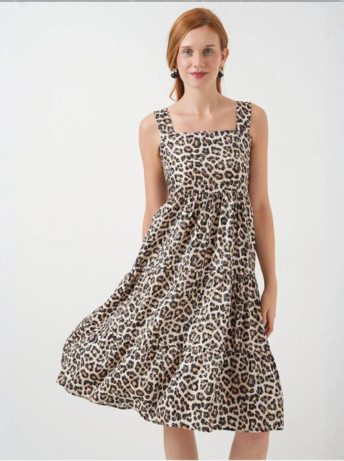 Robe longue imprimée avec col carré et fermeture éclair bdart - Kiabi Robe longue imprimée avec col carré et fermeture éclair bdart - Kiabi