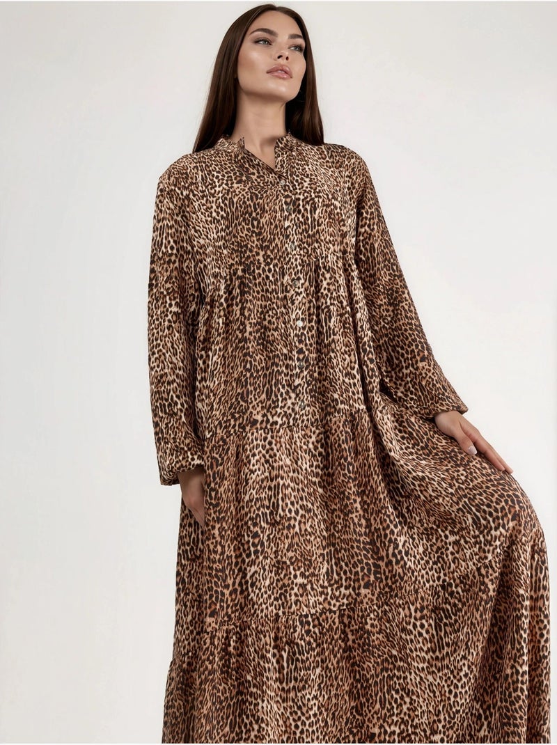 Robe longue imprimée léopard, coupe confortable, col en v et fermeture boutonnée Camel - Kiabi