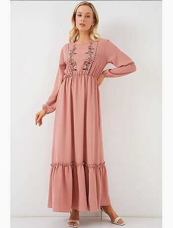 Robe longue modeste brodée bdart