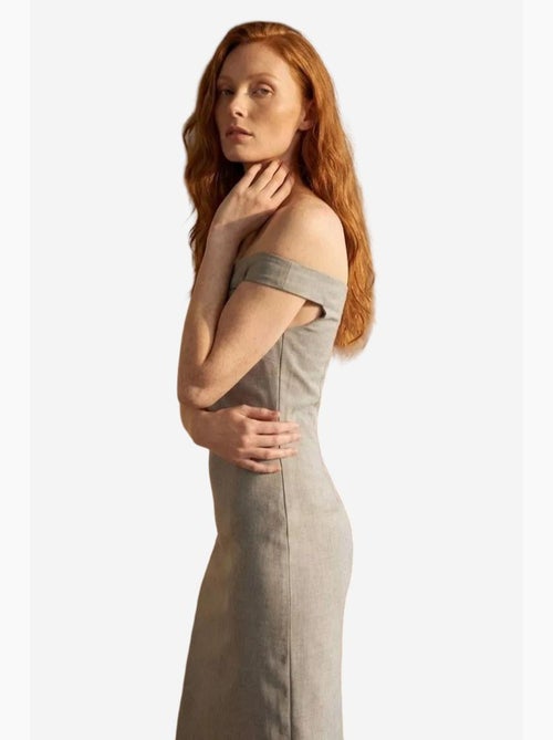 Robe longue moulante à épaules dénudées et fente my fashion - Kiabi Robe longue moulante à épaules dénudées et fente my fashion - Kiabi