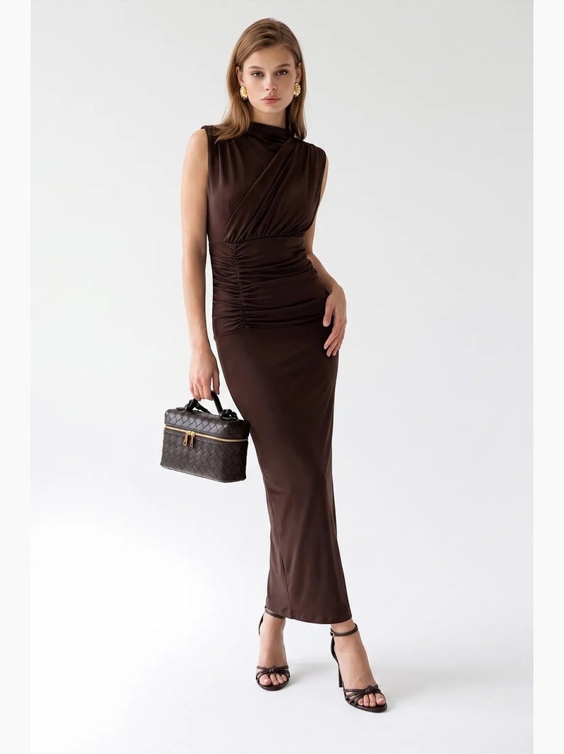 Robe longue moulante sans manches à col bénitier mixray Marron chocolat - Kiabi