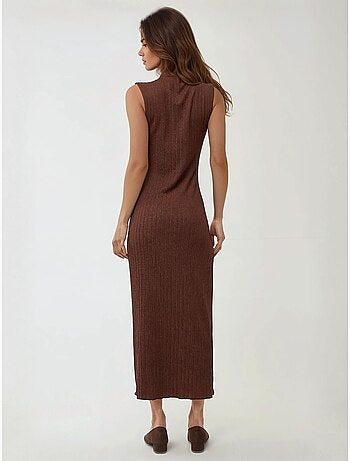 Robe longue moulante texturée à col licou