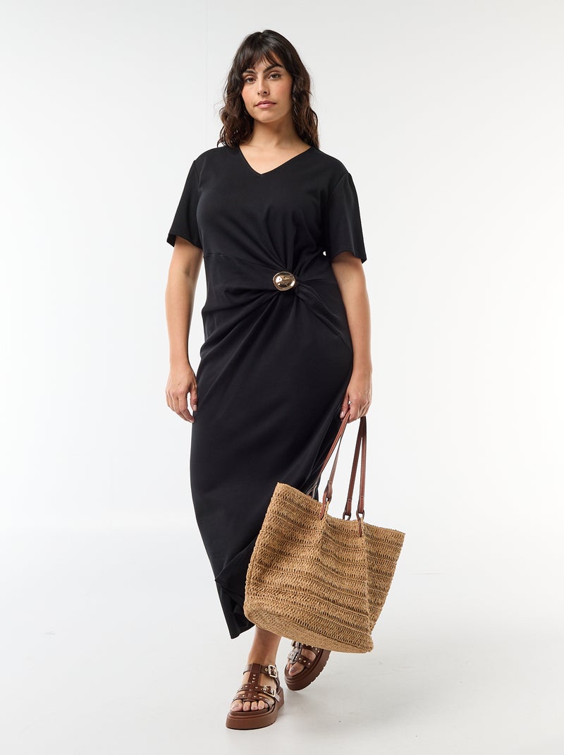 Robe longue plissé avec bijou doré Noir - Kiabi