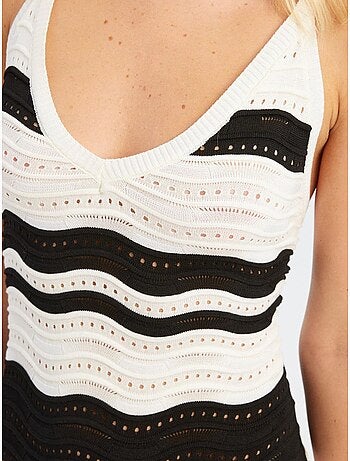 Robe longue rayée à col en v et fente latérale