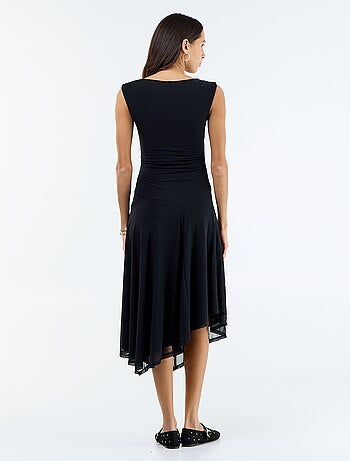 Robe longue sans manches bas asymétrique
