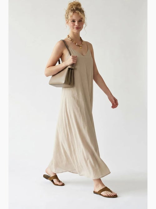 Robe longue sans manches coupe trapèze mixray - Kiabi Robe longue sans manches coupe trapèze mixray - Kiabi