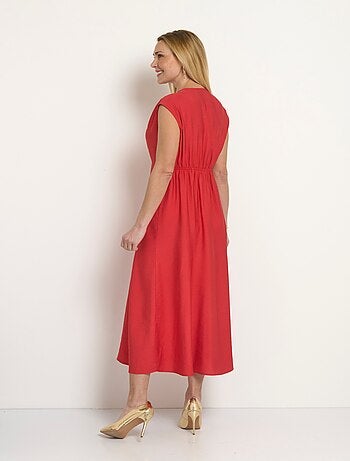 Robe longue sans manches décolleté cache-coeur