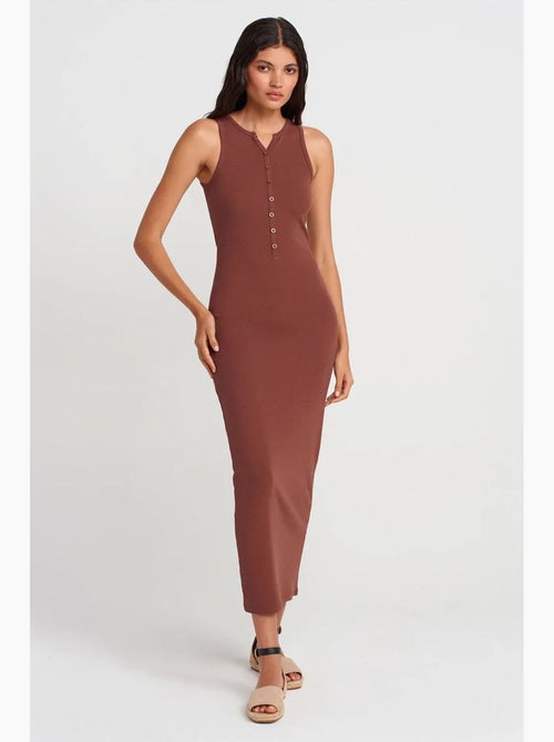 Robe longue sans manches en maille côtelée dilvin - Kiabi Robe longue sans manches en maille côtelée dilvin - Kiabi