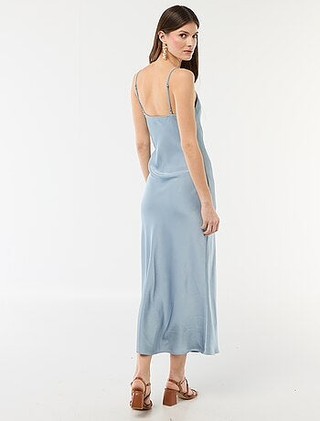 Robe longue satinée à fines bretelles