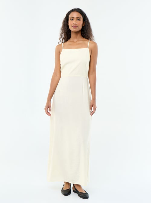Robe longue satinée à fines bretelles - Kiabi