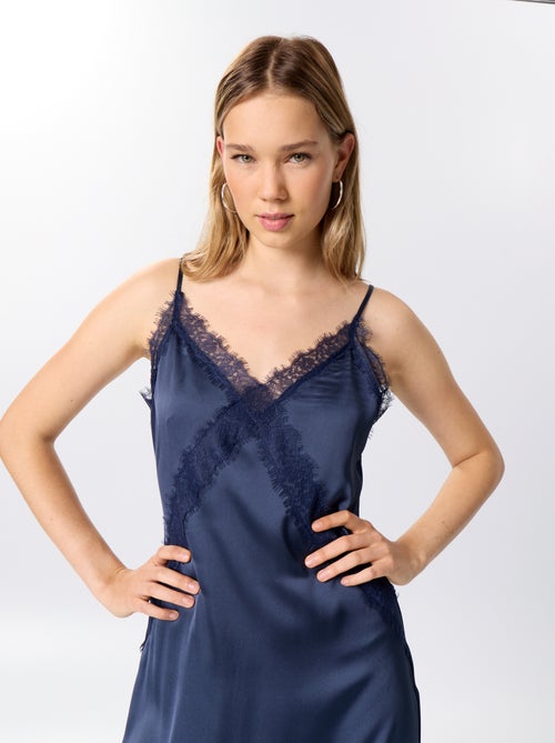 Robe longue satinée + dentelle - Kiabi Robe longue satinée + dentelle - Kiabi