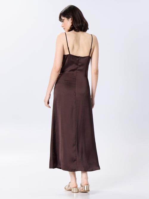 Robe longue satinée + dentelle - Kiabi Robe longue satinée + dentelle - Kiabi