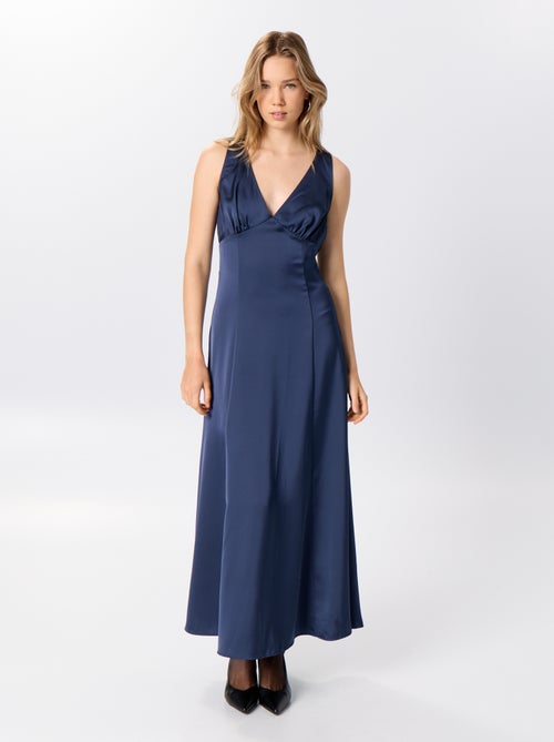 Robe longue satinée et drapée - Kiabi Robe longue satinée et drapée - Kiabi
