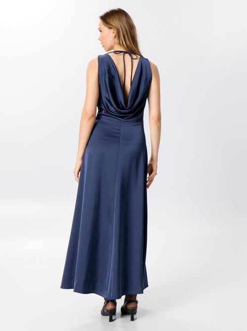 Robe longue satinée et drapée - Kiabi Robe longue satinée et drapée - Kiabi