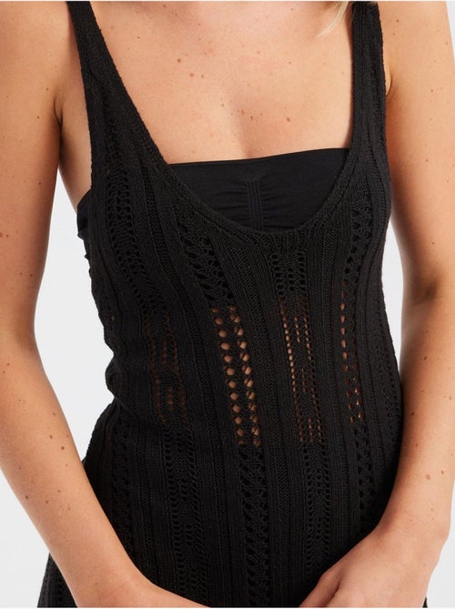 Robe longue texturée au crochet à décolleté plongeant - Kiabi