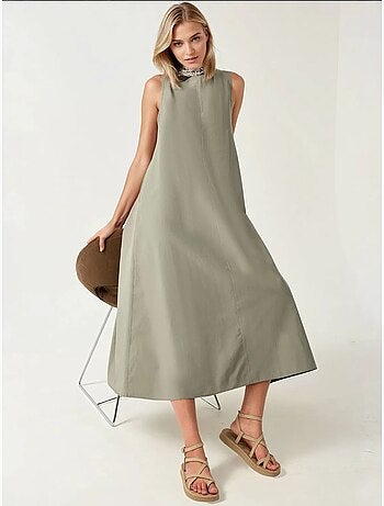 Robe longue trapèze sans manches à col ras du cou