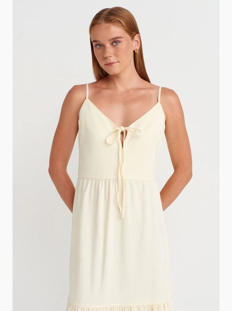 Robe longue trapèze sans manches à nouer dilvin Crème - Kiabi