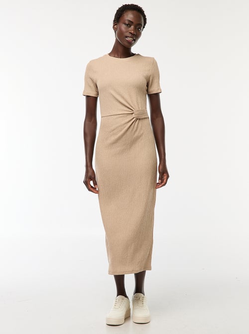 Robe longue twistée à la taille - Kiabi