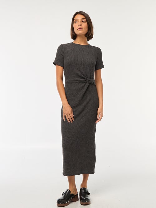 Robe longue twistée à la taille - Kiabi