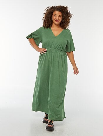 Robe longue unie en maille gaufrée