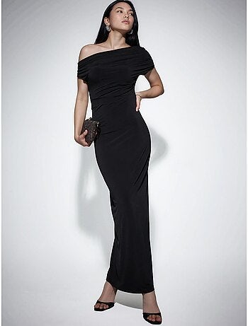 Robe maxi cintrée à col asymétrique