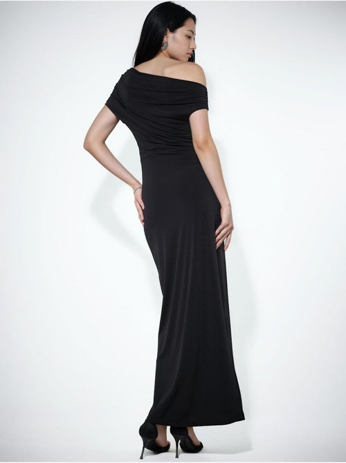 Robe maxi cintrée à col asymétrique - Kiabi