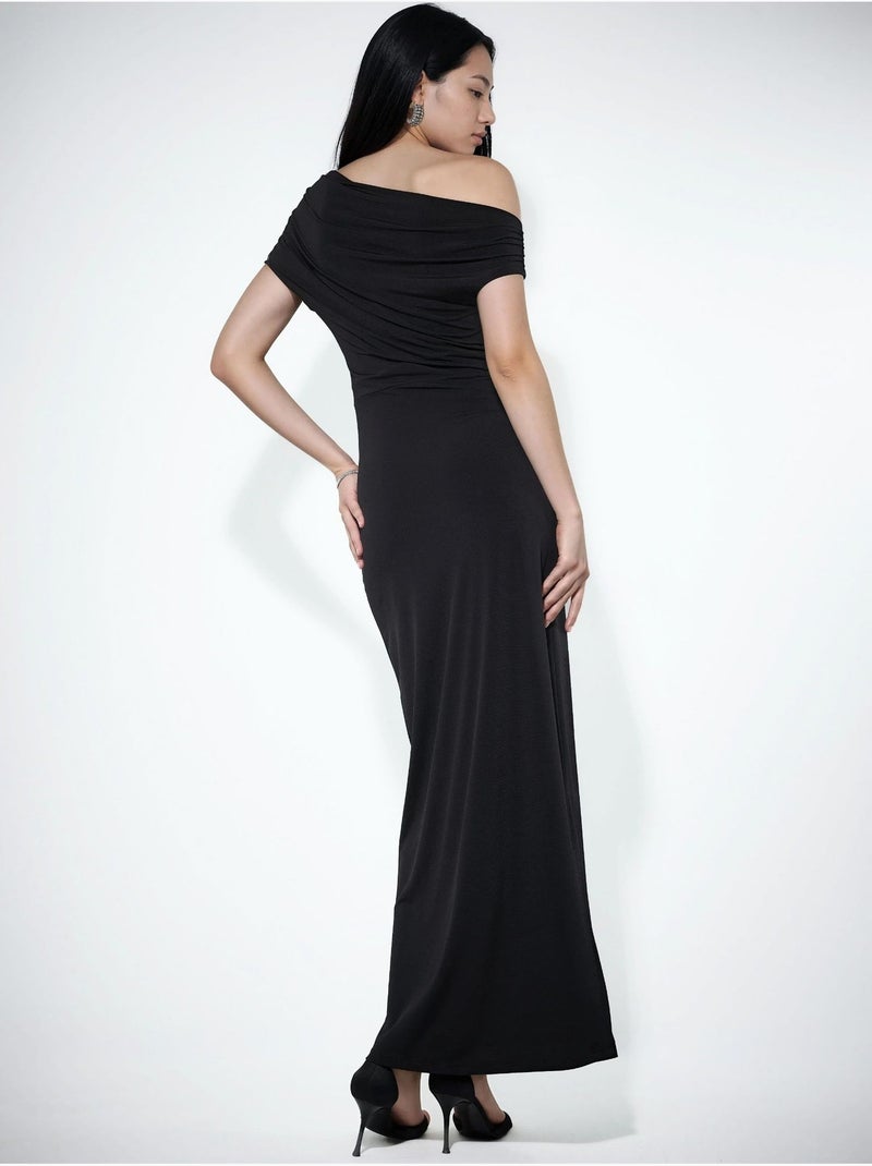 Robe maxi cintrée à col asymétrique Noir - Kiabi