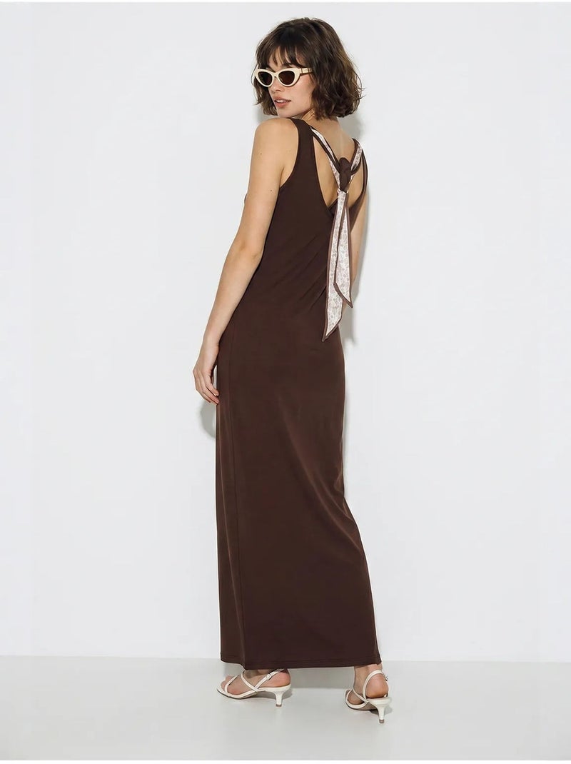 Robe maxi droite sans manches à fente lucci Marron chocolat - Kiabi