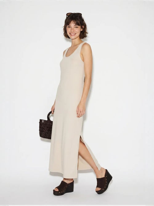 Robe maxi droite sans manches à fente lucci - Kiabi Robe maxi droite sans manches à fente lucci - Kiabi