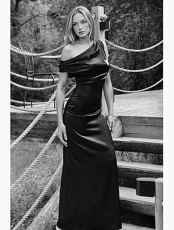 Robe maxi moulante à col asymétrique hiccup