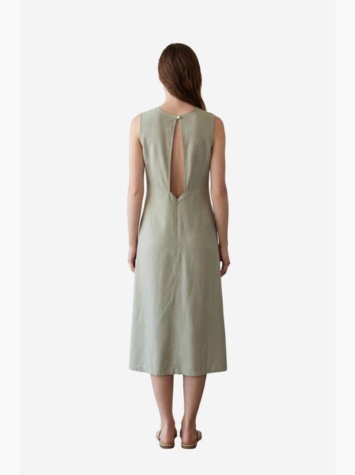 Robe maxi sans manches avec col en u et découpe my fashion - Kiabi Robe maxi sans manches avec col en u et découpe my fashion - Kiabi