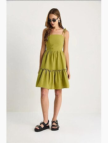 Robe mi-longue à col carré et coupe a avec détails de reliure lucci