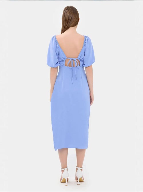 Robe mi-longue à col en cœur et fente latérale - Kiabi Robe mi-longue à col en cœur et fente latérale - Kiabi