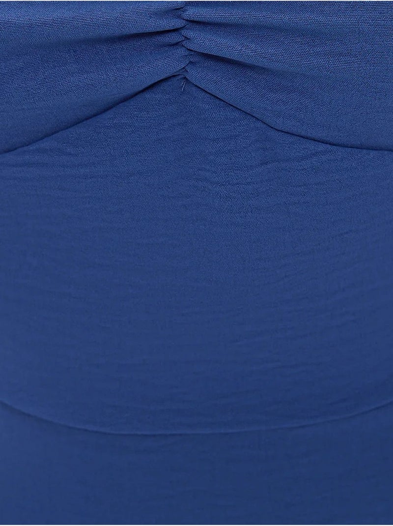 Robe mi-longue à col en cœur et fente latérale Bleu cobalt - Kiabi
