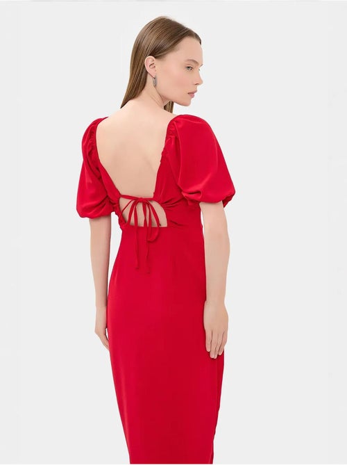 Robe mi-longue à col en cœur et fente latérale - Kiabi