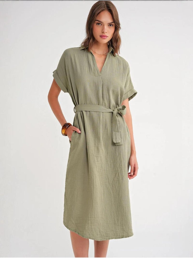 Robe mi-longue à col en v et détails accessoires mixray Kaki - Kiabi