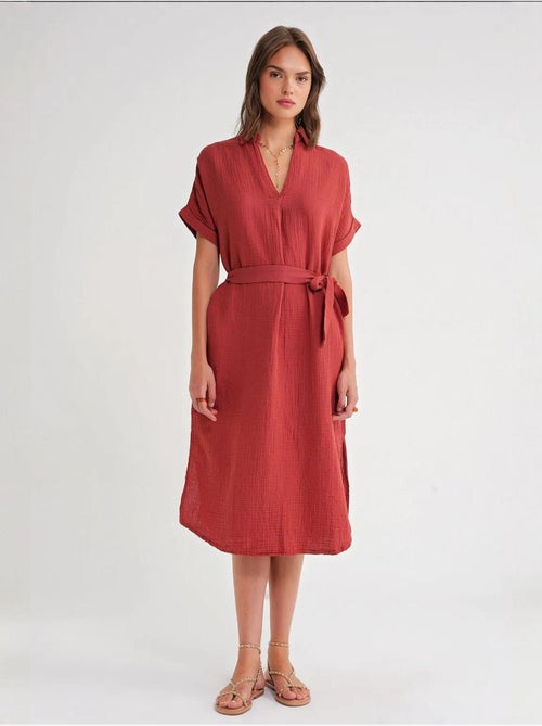 Robe mi-longue à col en v et détails accessoires mixray - Kiabi Robe mi-longue à col en v et détails accessoires mixray - Kiabi