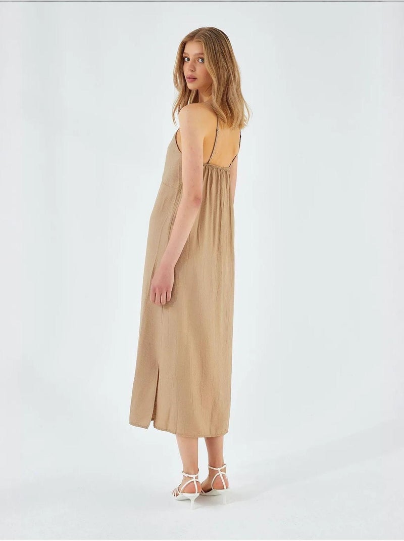 Robe mi-longue à col en v et fente mixray Beige argile - Kiabi