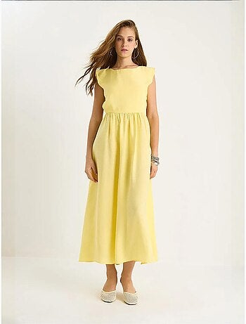 Robe mi-longue à découpes et col ras du cou lucci