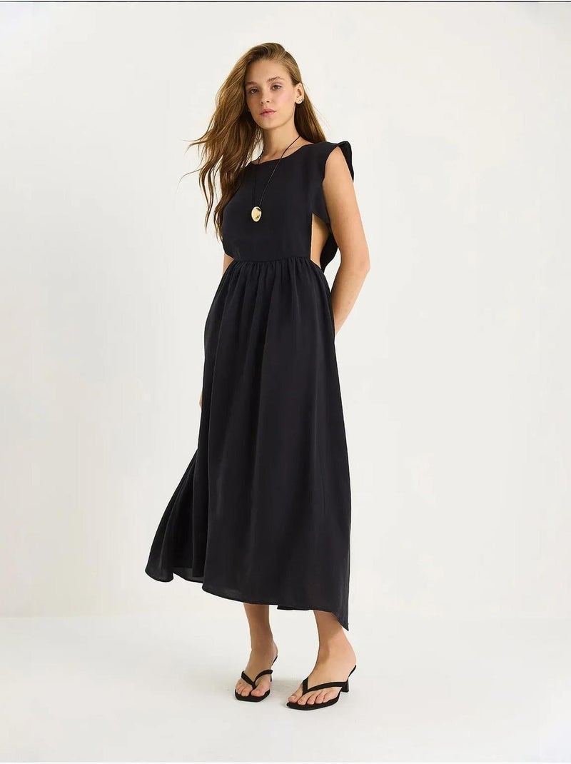 Robe mi-longue à découpes et col ras du cou lucci Noir - Kiabi