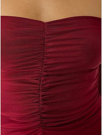 Robe mi-longue à épaules dénudées
