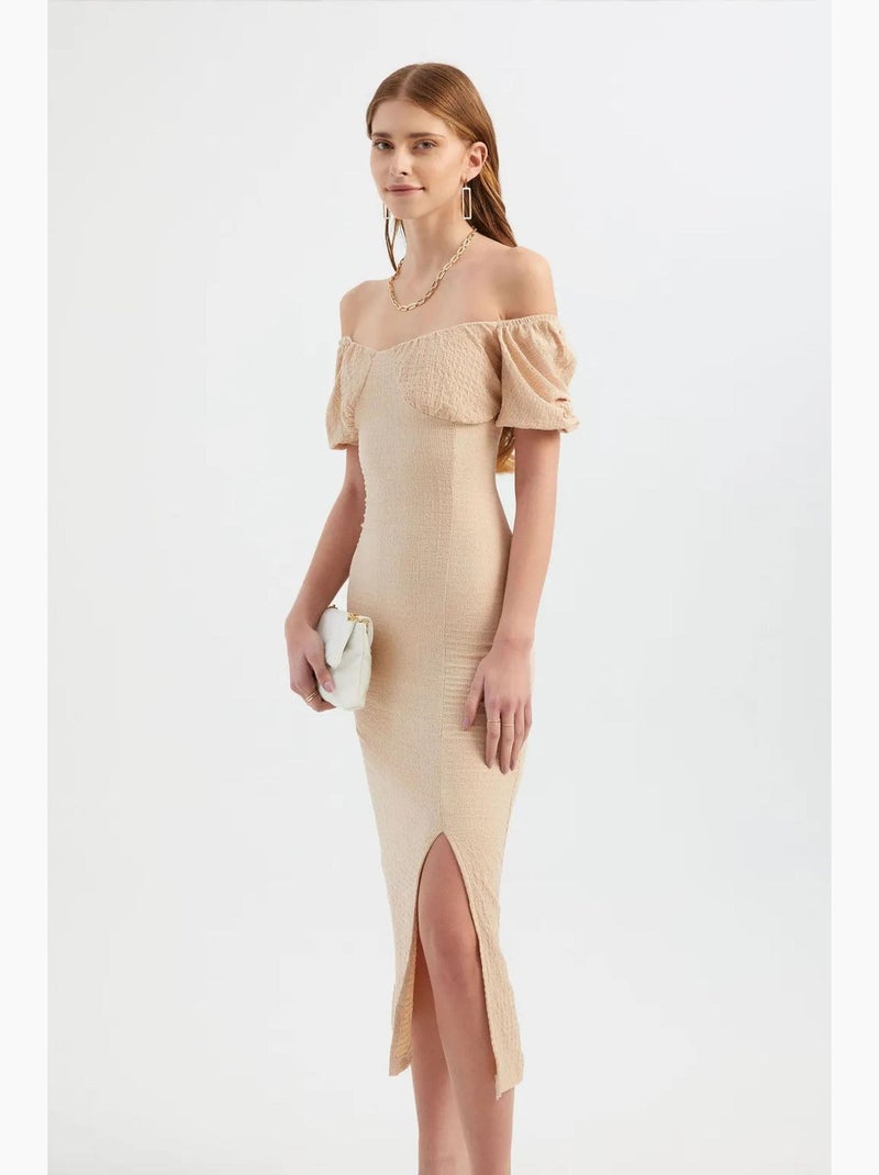 Robe mi-longue à manches ballon froncées et col en cœur avec fente latérale hiccup Beige naturel - Kiabi